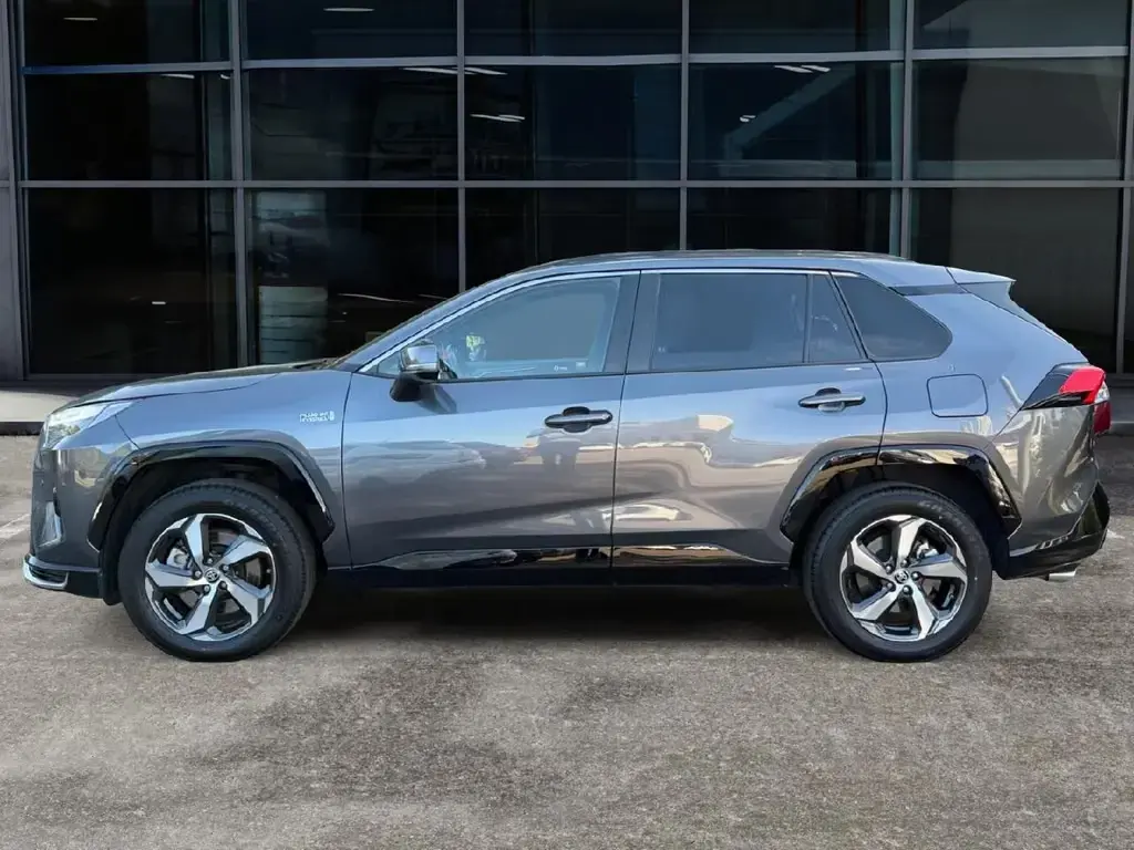 Main__Slider__Photo:Toyota RAV 4 RAV4 Plug-in Hybrid 4x4 12/2022-1