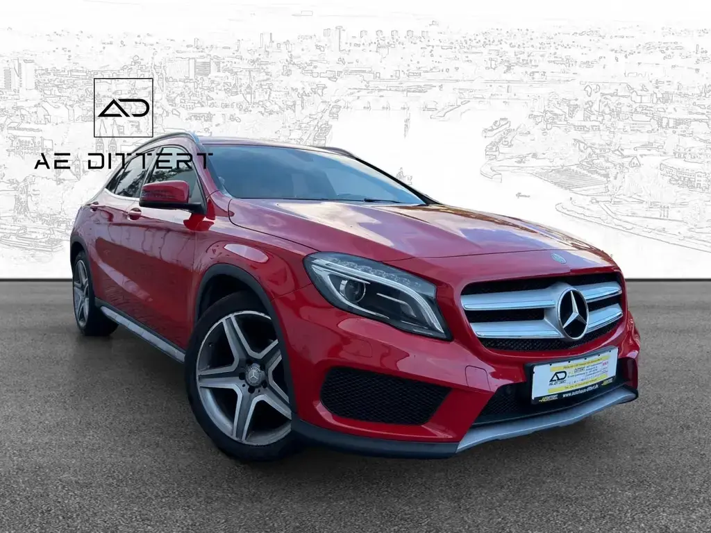 Main__Slider__Photo:Mercedes-Benz GLA 200 AMG LINE+Kamera+ 10/2015-1