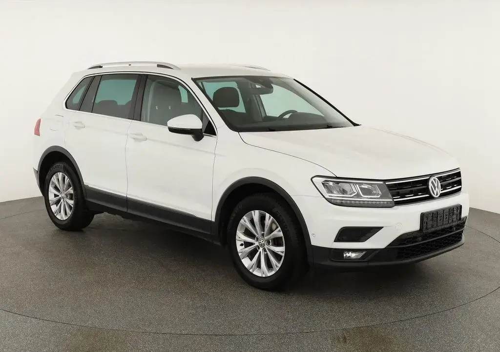 Main__Slider__Photo:Volkswagen Tiguan 1.5 TSI Comfortline, Navi, LED, Parklenk, 09/2019-1