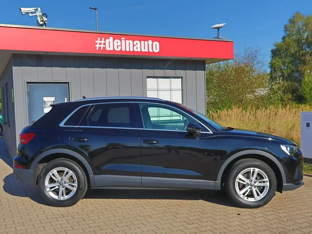 Main__Slider__Photo:Audi Q3 35 TFSI AUT*AHK*KEY*eHK*NAVI*SHZ*CarPLay*DAB* 02/2020-1
