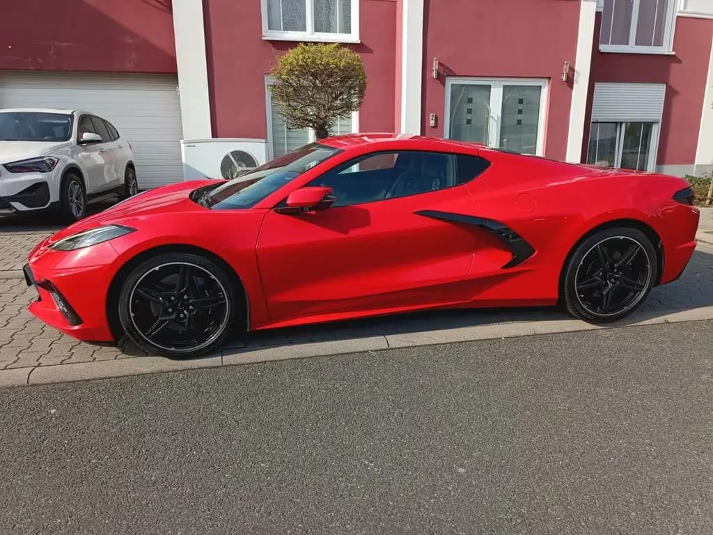 Main__Slider__Photo:Corvette C8 STINGRAY 2LT 6.2 L Carbon BOSE/Z51 Top 07/2024-0