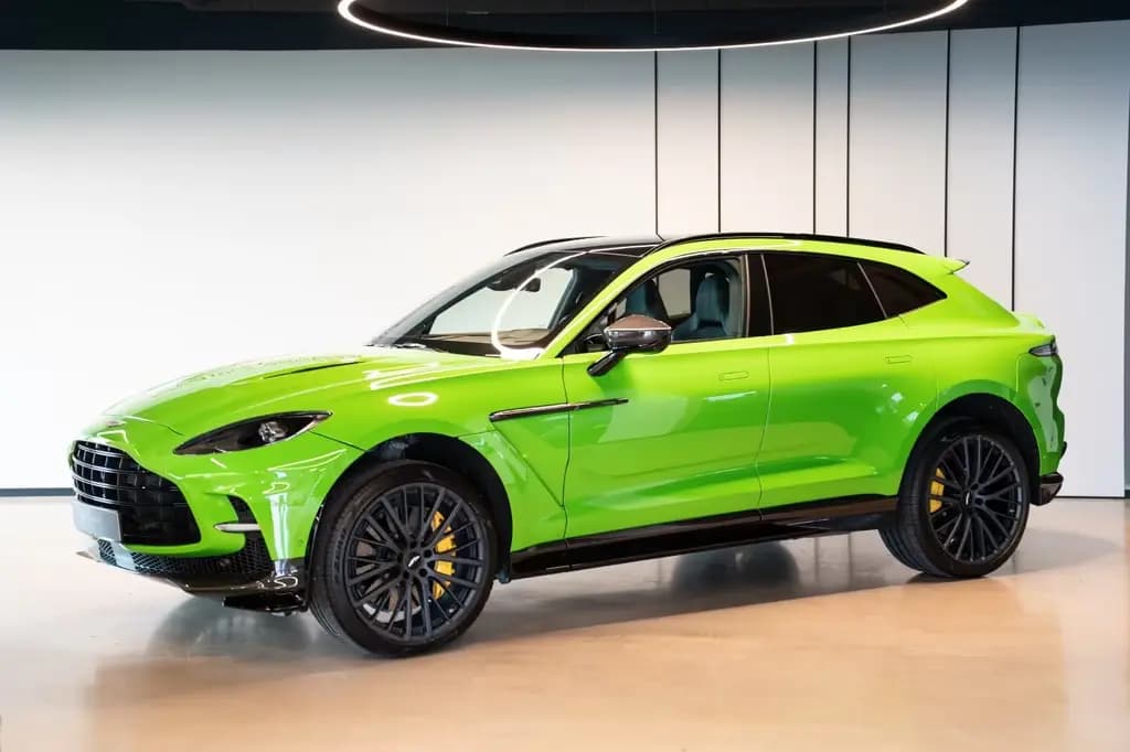 Main__Slider__Photo:Aston Martin DBX 4.0 V8 DBX707 *Carbon*PPF 11/2024-0