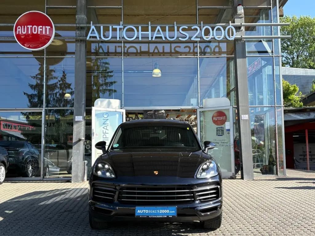 Main__Slider__Photo:Porsche Cayenne 3,0/PANO/20"/SOFTCL/LED-MATRIX/SWA/CARP/ 03/2019-0