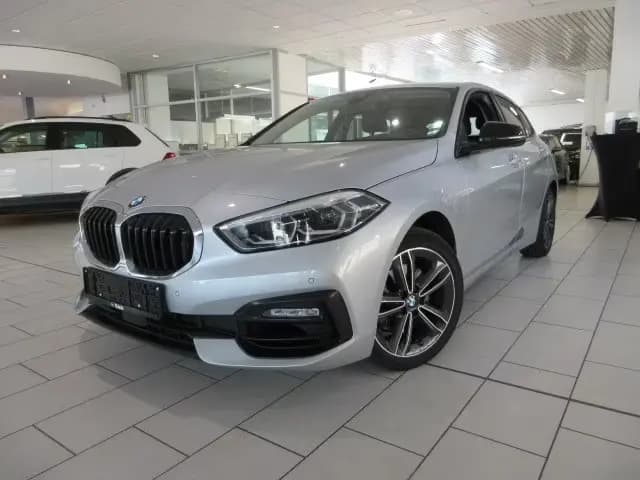 Main__Slider__Photo:BMW 1 Series 118 i SportLine LED/NAVI/SHZ/PDC/AHK/STANDHZ/17" 09/2020-0