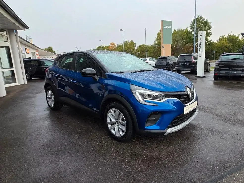 Main__Slider__Photo:Renault Captur II Equilibre Sitz+Windschutzscheiben Heiz 11/2022-1