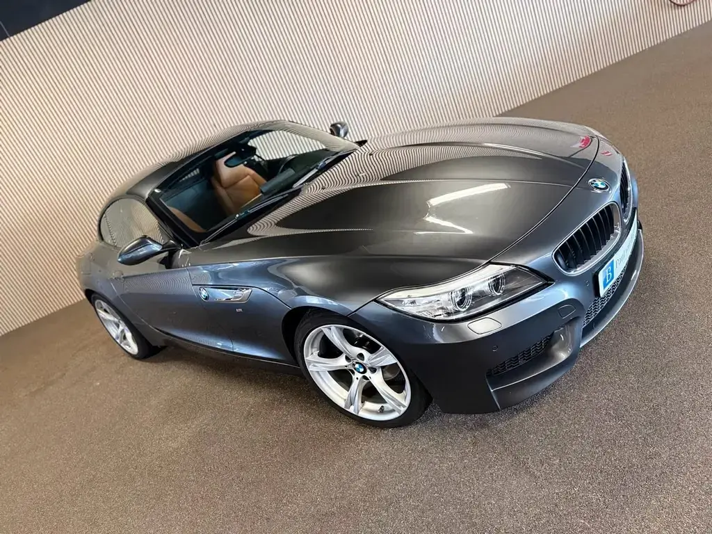 Main__Slider__Photo:BMW Z4 sDrive18i M SPORT-LEDER-MEMORY-PDC 08/2014-1