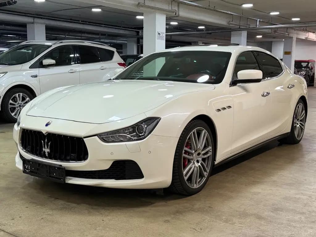 Main__Slider__Photo:Maserati Ghibli Leder~Navi~Klima~Automatik~Schiebedach 11/2015-0
