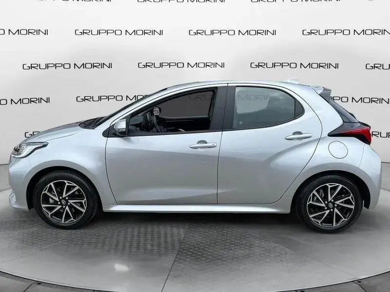 Main__Slider__Photo:Toyota Yaris Hybrid Trend MY22 11/2022-1