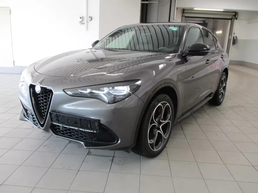 Main__Slider__Photo:Alfa Romeo Stelvio Veloce Q4 NAVI SHZ LEDER AT 06/2024-0