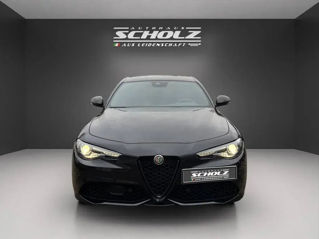 Main__Slider__Photo:Alfa Romeo Giulia MY22 Estrema 2.2 Diesel *KAMERA*KLIMA* 09/2022-1