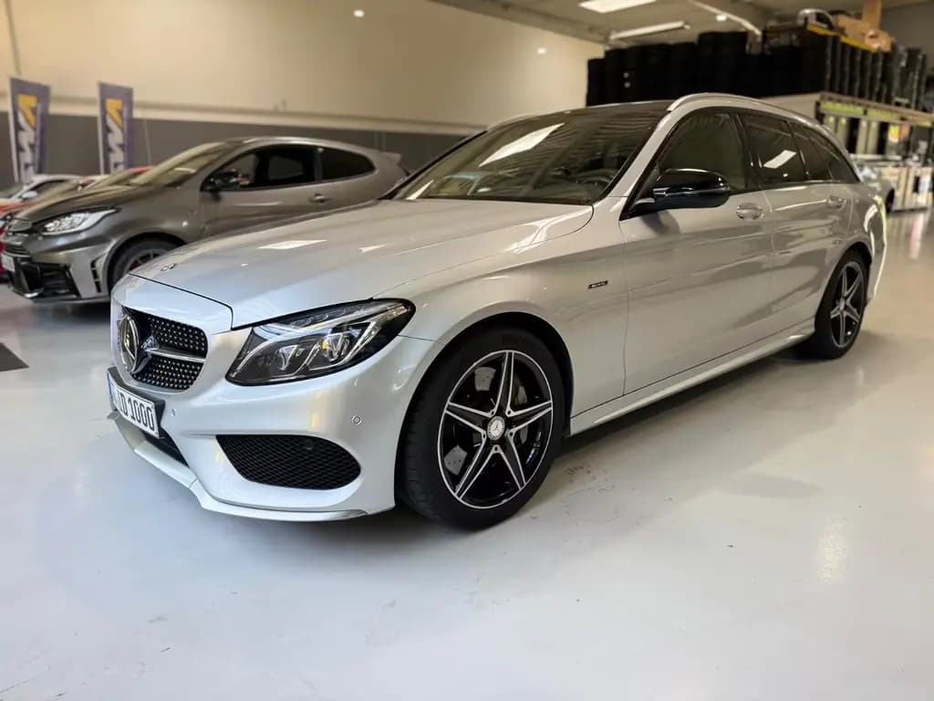 Main__Slider__Photo:Mercedes-Benz C-Class 450 AMG/C43 AMG 03/2016-0