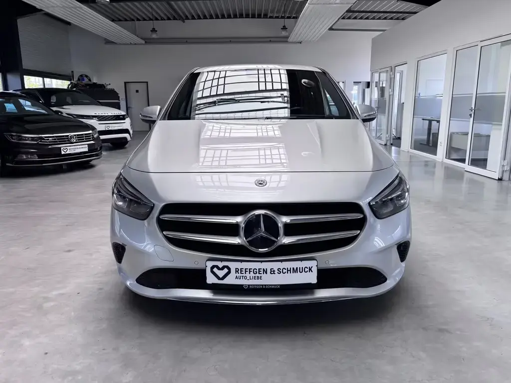 Main__Slider__Photo:Mercedes-Benz B-Class 220 4M AUTOMATIK+KLIMA+NAVI+LED+KAMERA+ALU+TÜV 06/2020-1