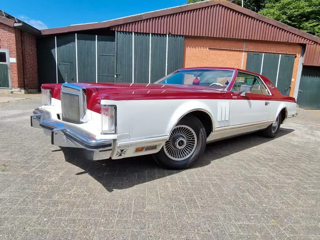 Main__Slider__Photo:Lincoln Continental Mark V Coupe 1978 V8 6,6 Liter 01/1979-0