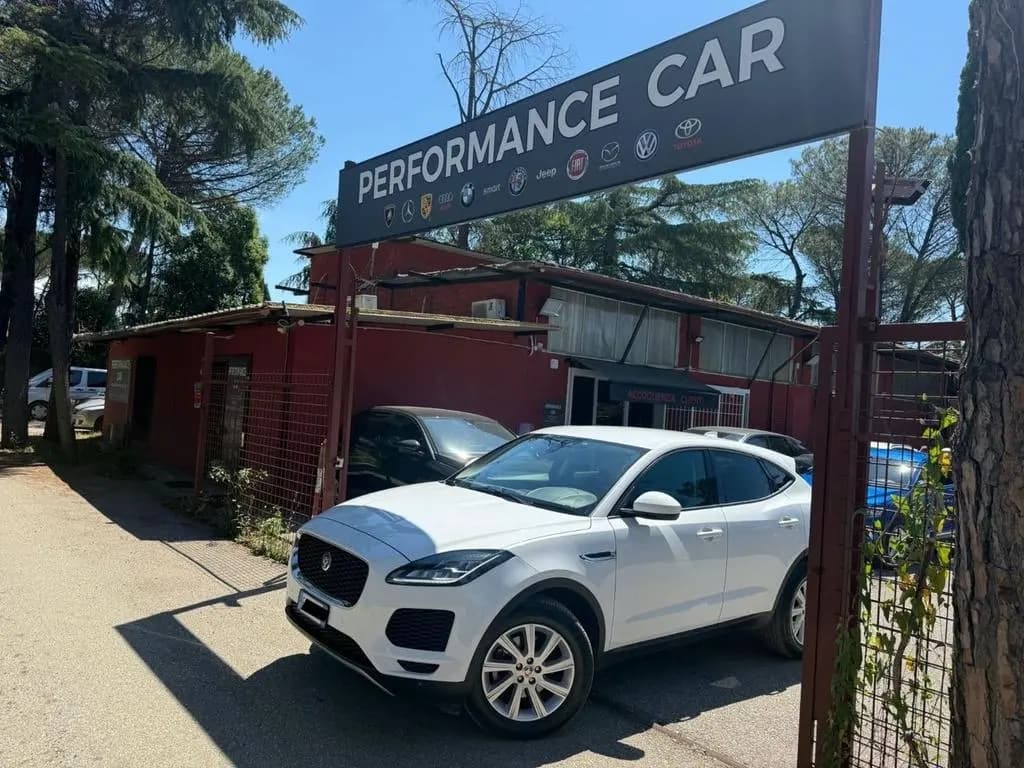 Main__Slider__Photo:Jaguar E-Pace 2.0D 150 CV AWD aut. R-Dynamic SE 06/2018-0
