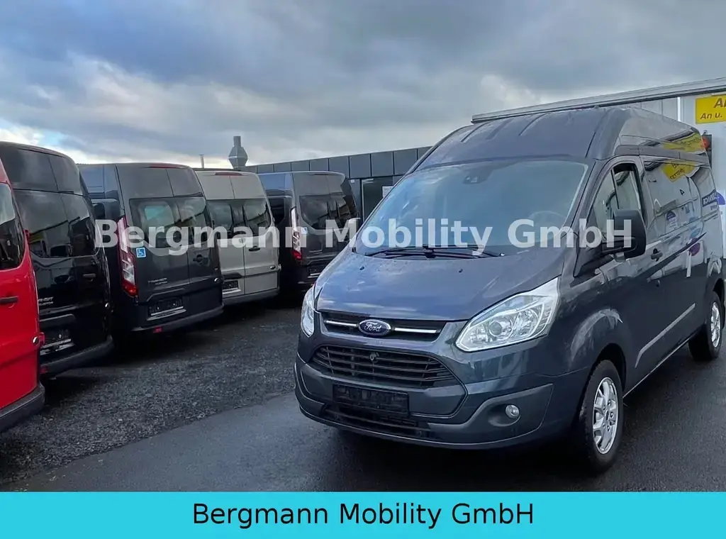 Main__Slider__Photo:Ford Transit Custom L2 H2 KLIMA  Lang Passivfahrer 04/2014-1