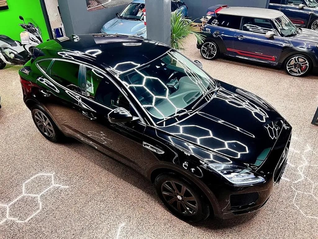 Main__Slider__Photo:Jaguar E-Pace 2.0D 150 CV AWD aut. R-Dynamic S 07/2019-0