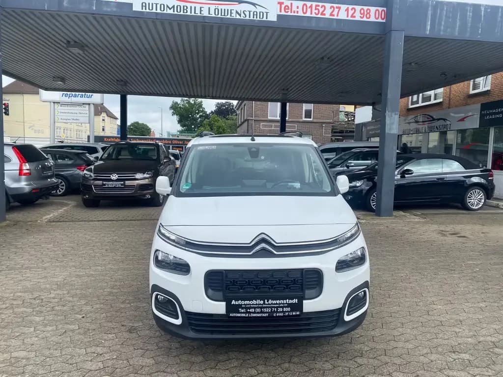 Main__Slider__Photo:Citroën Berlingo Shine M/Navi/HUD/Pano/Kamera 04/2019-0