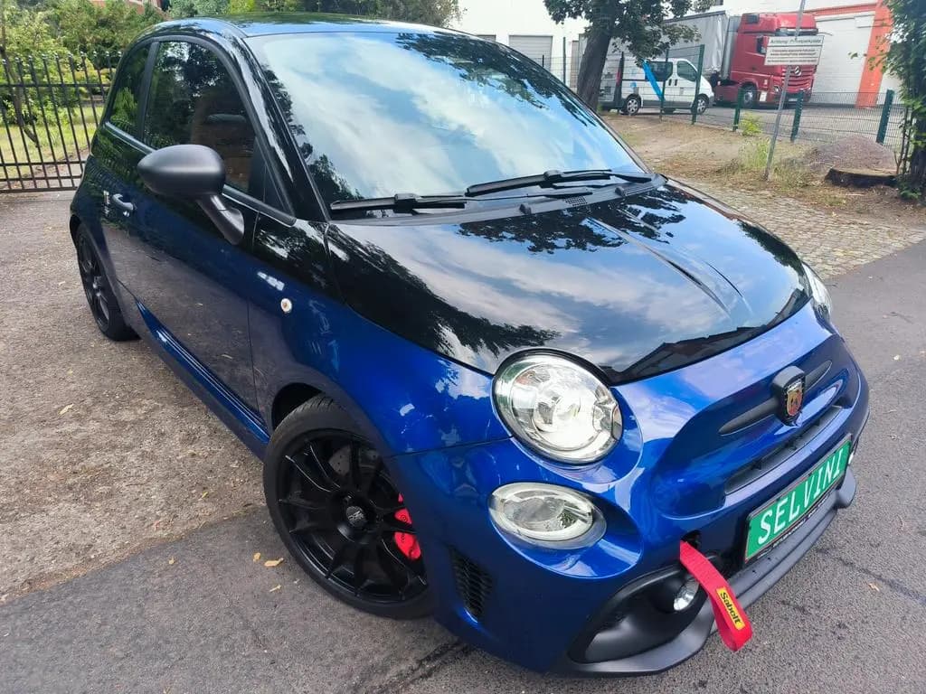 Main__Slider__Photo:Abarth 595 Competizione-Beats-Xenon-Sabelt 11/2020-0