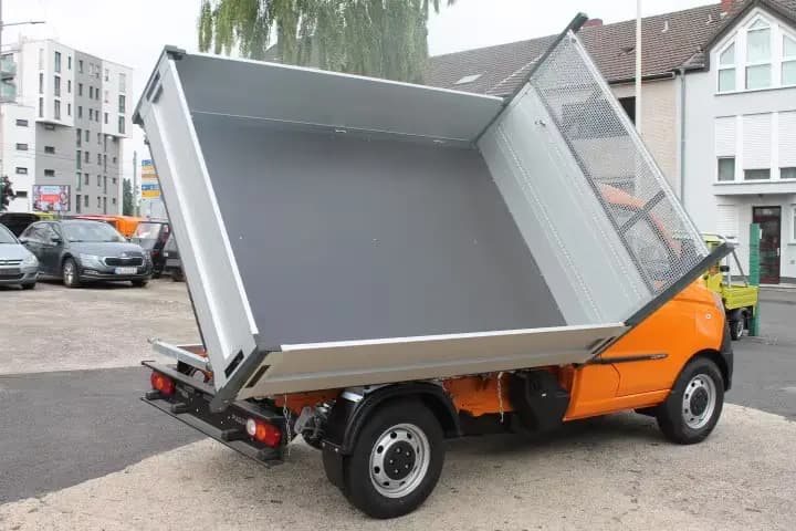 Main__Slider__Photo:Piaggio Porter NP6 2026 DreiseitenKipper LPG 220 06/2026-0
