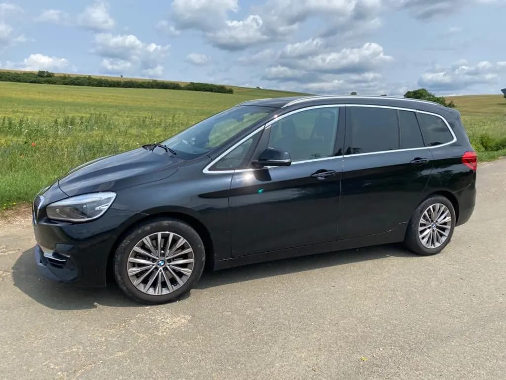 Main__Slider__Photo:BMW 2 Series 220 Gran Tourer 220d xDrive Steptronic Luxur... 09/2021-0