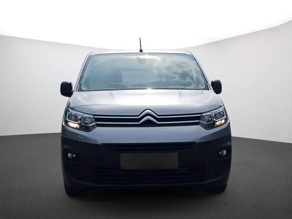 Main__Slider__Photo:Citroën Berlingo BER LIVE M PTE 110ST 04/2023-1