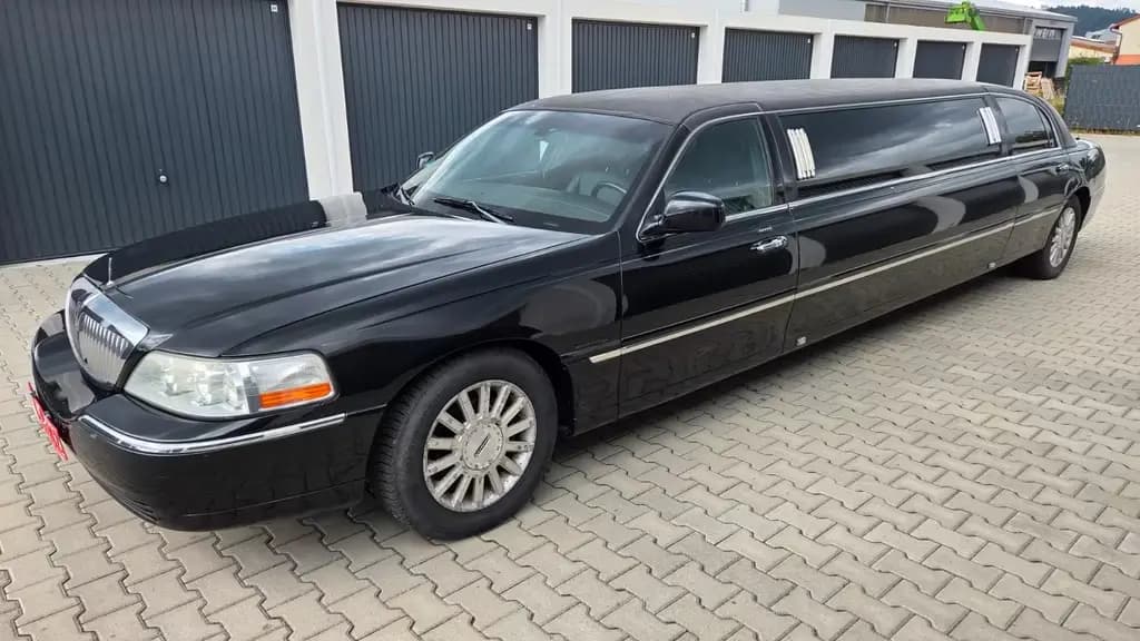 Main__Slider__Photo:Lincoln Town Car 4.6 Stretchlimousine 8,00m TÜV 12/2026 07/2006-0