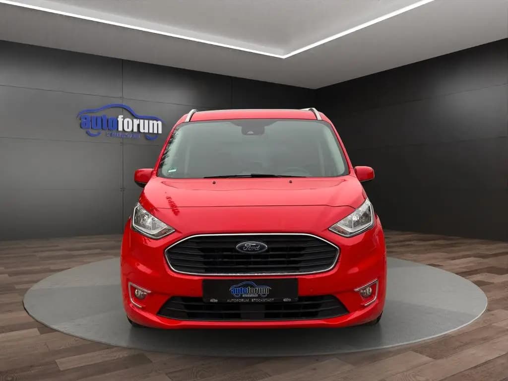 Main__Slider__Photo:Ford Grand Tourneo Connect Titanium 7-SITZ ACC PANO 10/2018-0