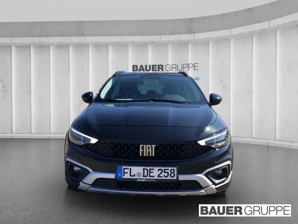 Main__Slider__Photo:Fiat Tipo Cross Kombi 1.5 GSE *Mild-Hybrid*Automatik* 05/2024-1