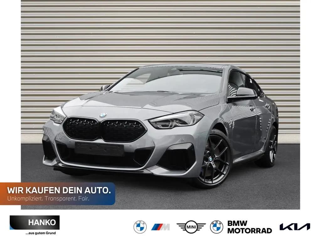 Main__Slider__Photo:BMW M235 xDrive Head-Up Pano.Dach 07/2022-0