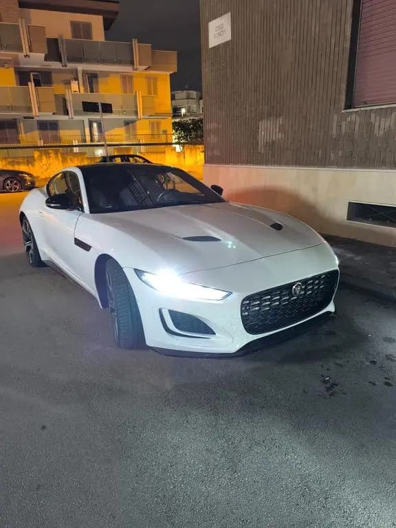 Main__Slider__Photo:Jaguar F-Type 5.0 V8 450 CV aut Coupé First Edit 10/2020-0