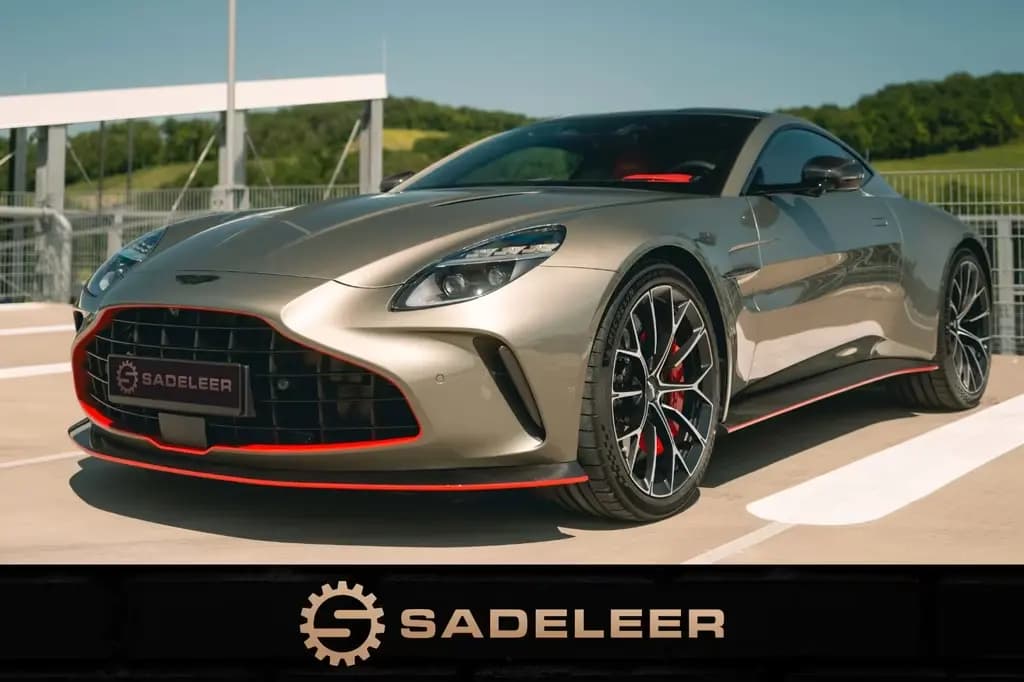 Main__Slider__Photo:Aston Martin V8 Vantage Ceramic, Carbon, Q 01/2025-0