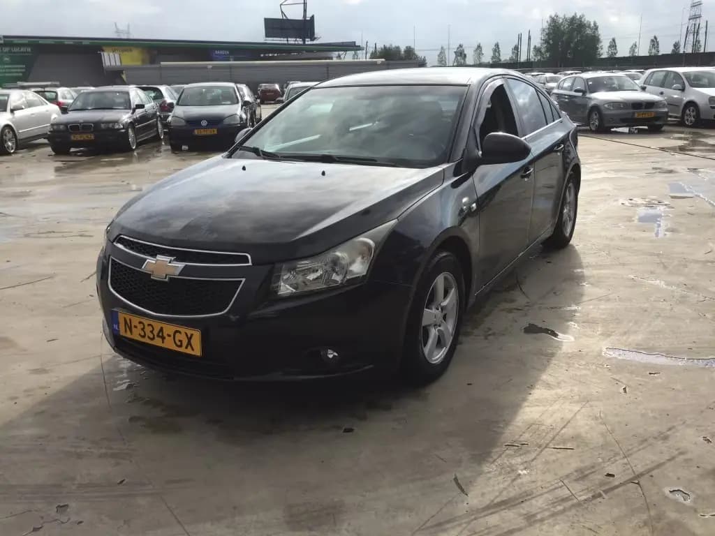 Main__Slider__Photo:Chevrolet Cruze 1.6 01/2012-0