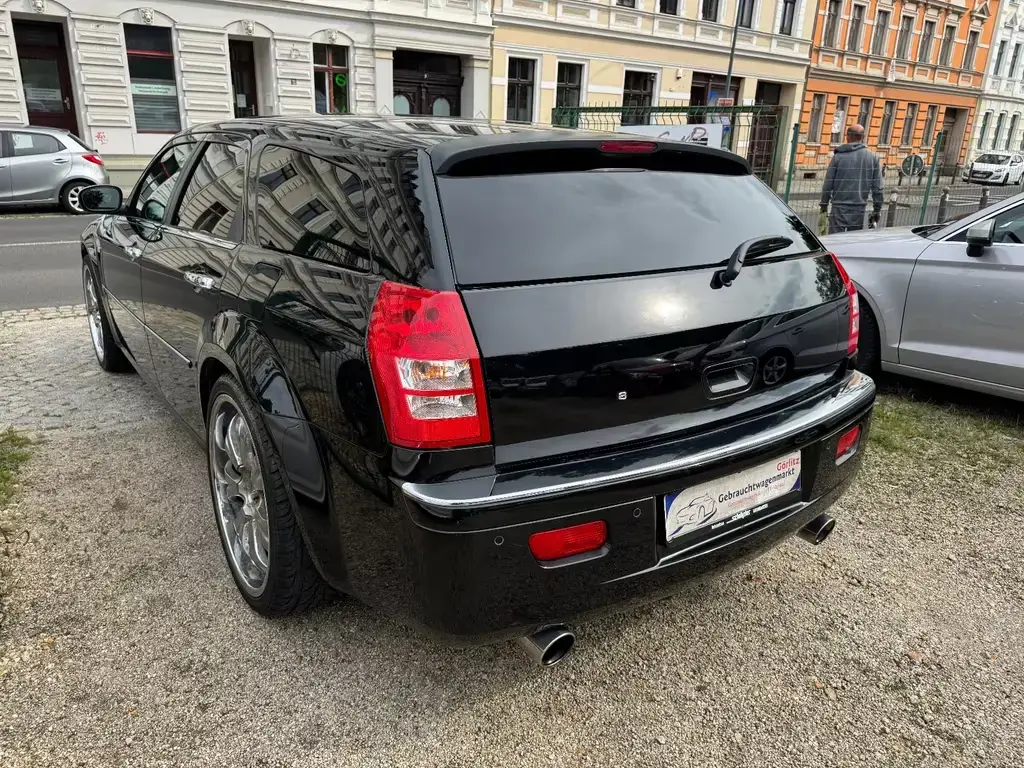 Main__Slider__Photo:Chrysler 300C Touring 5.7 V8 HEMI LPG 2-Hand Leder SR+WR 08/2006-1