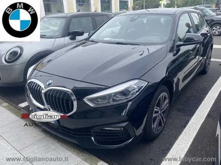 Main__Slider__Photo:BMW 1 Series 116d 5p. Business Advantage FARI CAR PLAY 05/2021-0