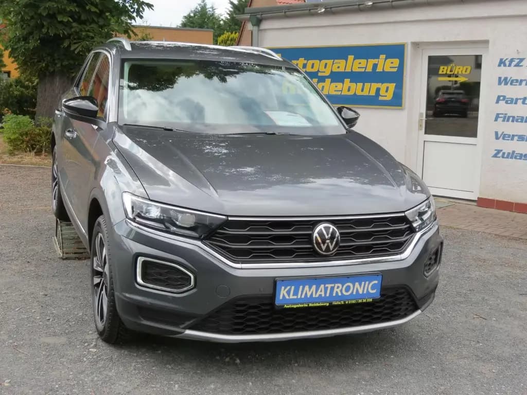 Main__Slider__Photo:Volkswagen T-Roc United 2.Hd.  LED  AHK  NAVI Klimaaut. SHZ 11/2020-0