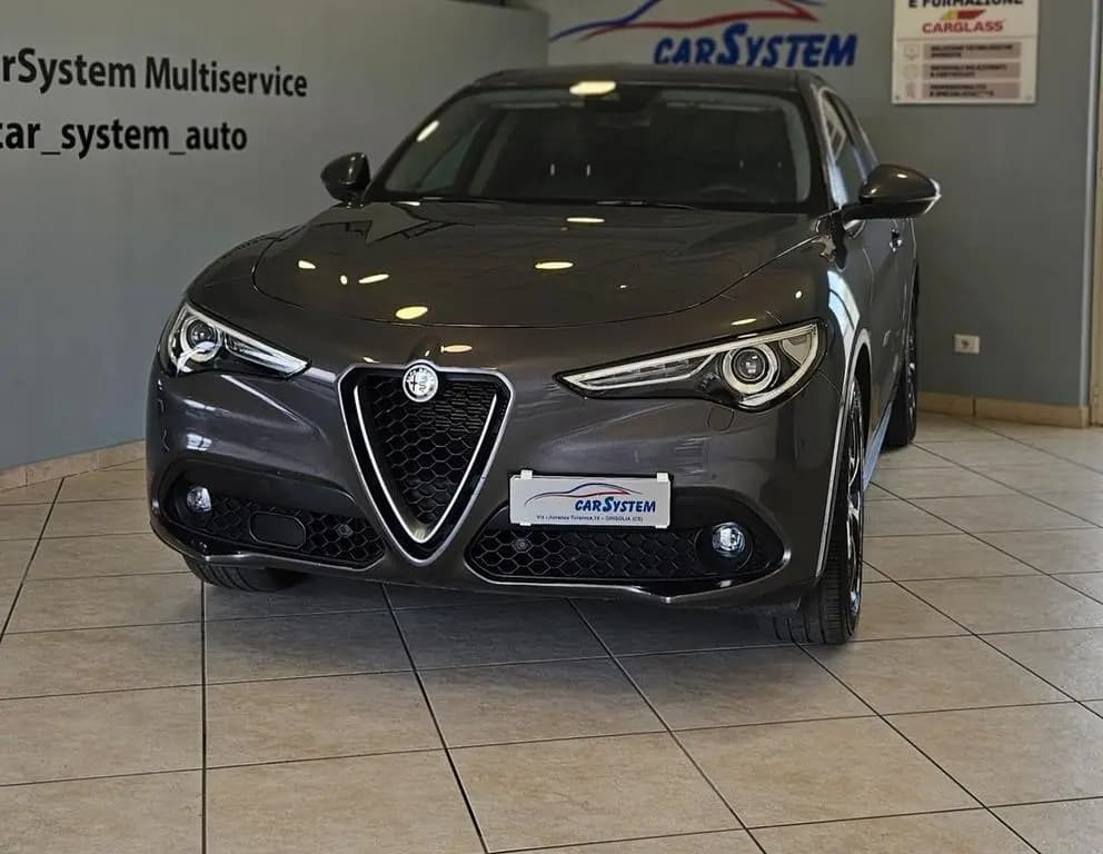 Main__Slider__Photo:Alfa Romeo Stelvio 2.2 Turbodiesel 190 CV AT8 Su 06/2019-0