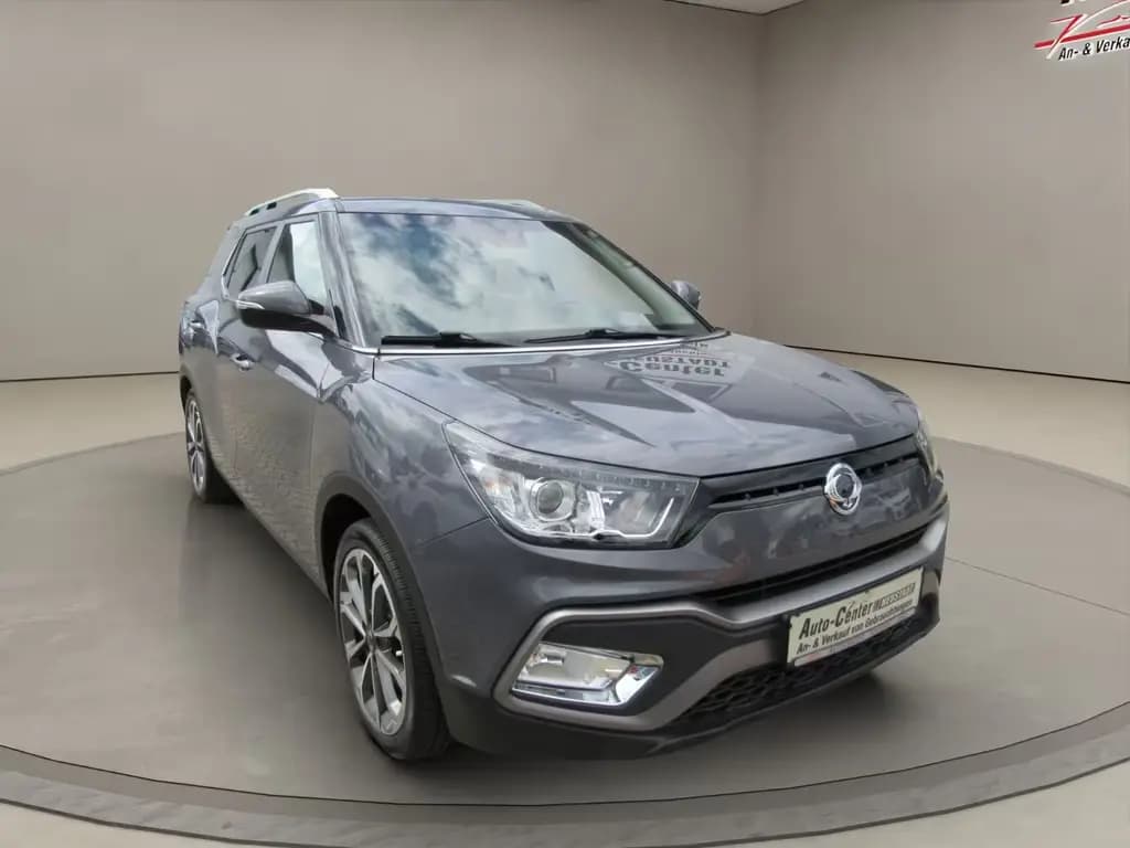 Main__Slider__Photo:Ssangyong Tivoli 1.6 e-XGi 160 SAPPHIRE 2WD, NAVI, AHK.. 08/2018-0