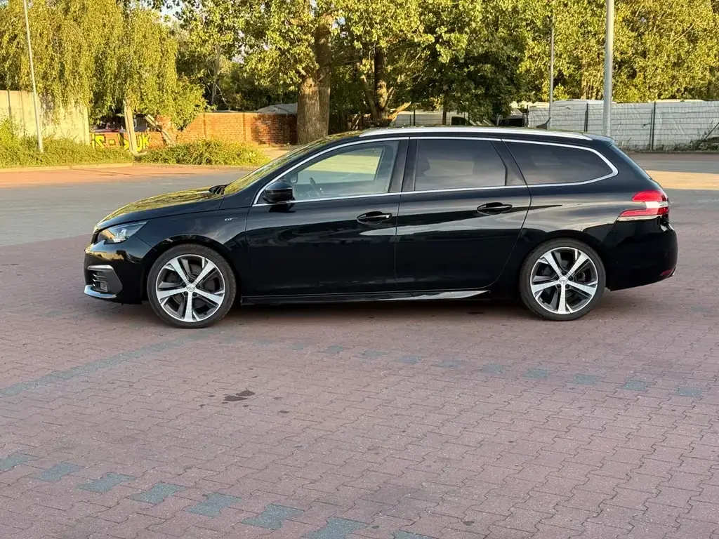 Main__Slider__Photo:Peugeot 308 SW GT BlueHDi 180 EAT8 | 177 PS | PANORAMA 08/2019-1