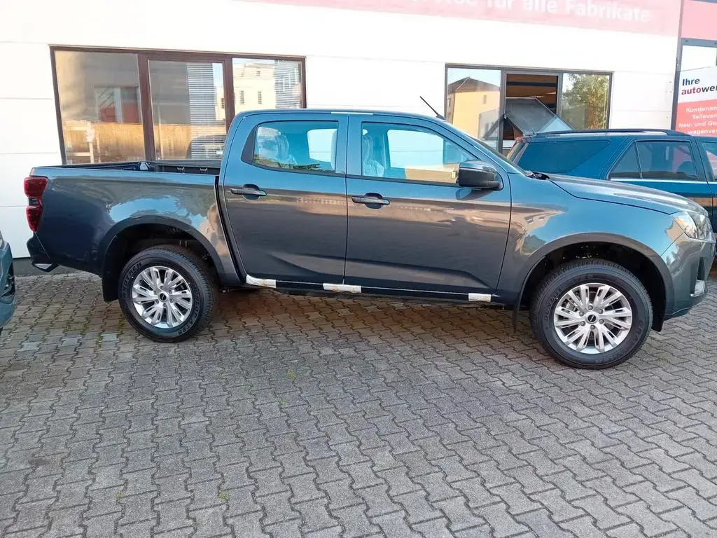 Main__Slider__Photo:Isuzu D-Max DoubleCab LS Neues Modell Kurzfristg null-1