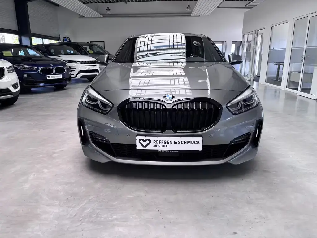 Main__Slider__Photo:BMW 1 Series 118 M-SPORT AUTOMAT+KLIMA+NAV+LED+DAB+APPLE+HIFI 03/2023-1