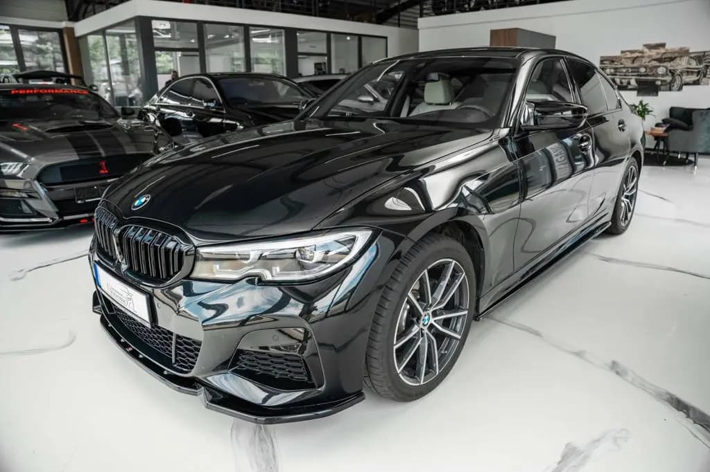 Main__Slider__Photo:BMW 3 Series 330 Baureihe 3 Lim. 330 i xDrive M Sport 02/2020-0