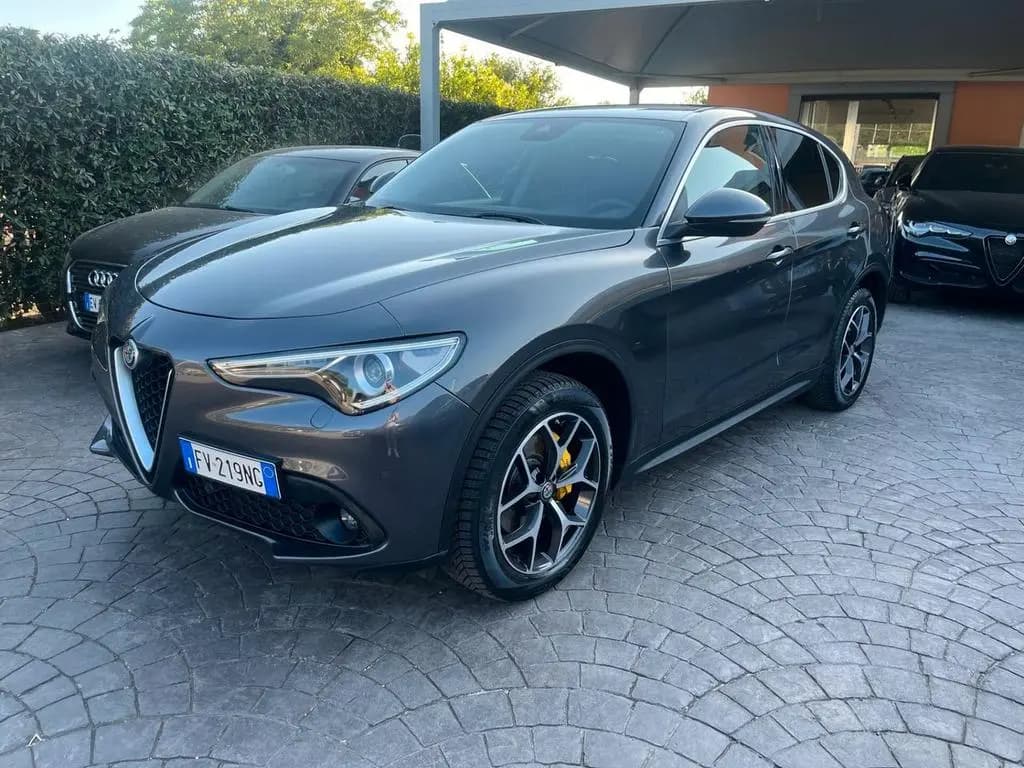 Main__Slider__Photo:Alfa Romeo Stelvio 2.2 Turbodiesel 210 CV AT8 Q4 07/2019-0