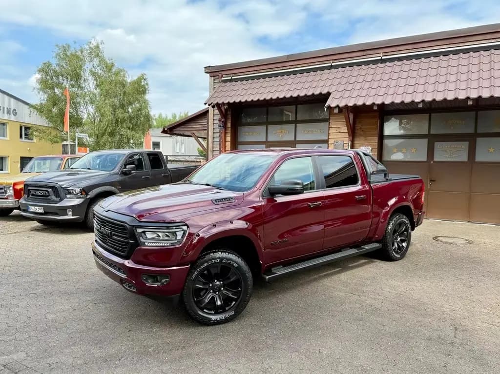 Main__Slider__Photo:Dodge RAM SPORT*5.7 V8*4X4*LIFT*OFFROAD*BÜGEL*AHK*NAVI* 12/2019-0