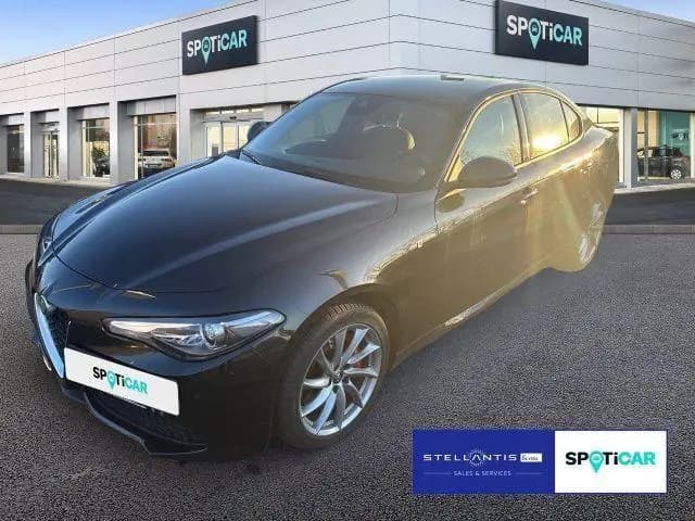 Main__Slider__Photo:Alfa Romeo Giulia 2.0 Turbo 16V Ti Q4 (EU Giulia 2.0 Turbo 11/2022-0