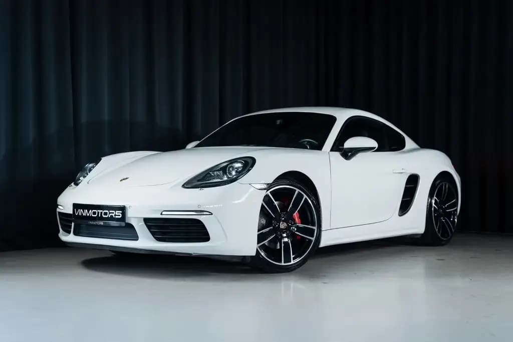 Main__Slider__Photo:Porsche 718 Cayman S Manual/Sport Chrono/Ventilated seat 01/2018-0