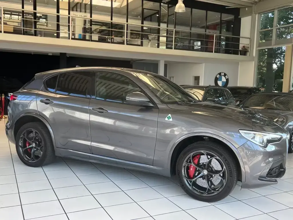 Main__Slider__Photo:Alfa Romeo Stelvio Quadrifoglio Q4*Keramic*Carbon* 2,9* 11/2017-1