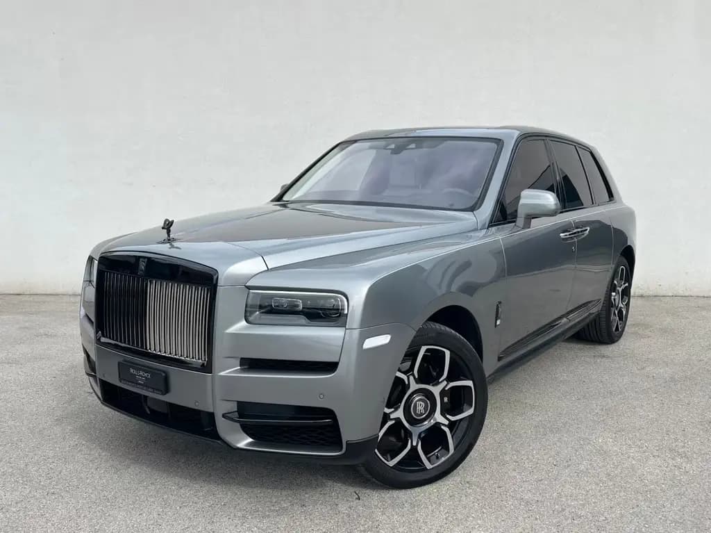 Main__Slider__Photo:Rolls-Royce Cullinan Black Badge 06/2024-0