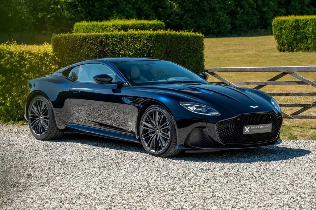 Main__Slider__Photo:Aston Martin DBS Superleggera - MY23 - New 11/2022-0