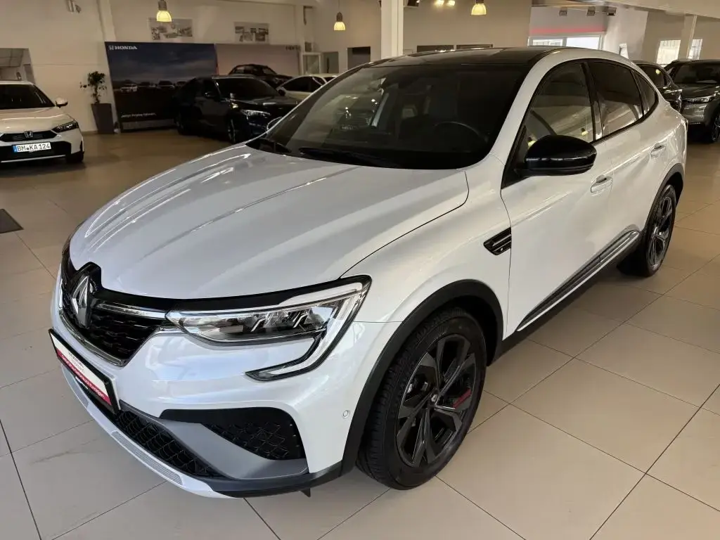 Main__Slider__Photo:Renault Arkana TCe Mild Hybrid 160 EDC R.S. LINE 01/2022-1