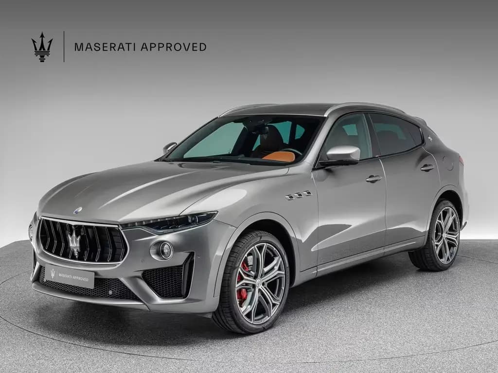 Main__Slider__Photo:Maserati Levante GTS PANO + PIENO FIORE 12/2020-0